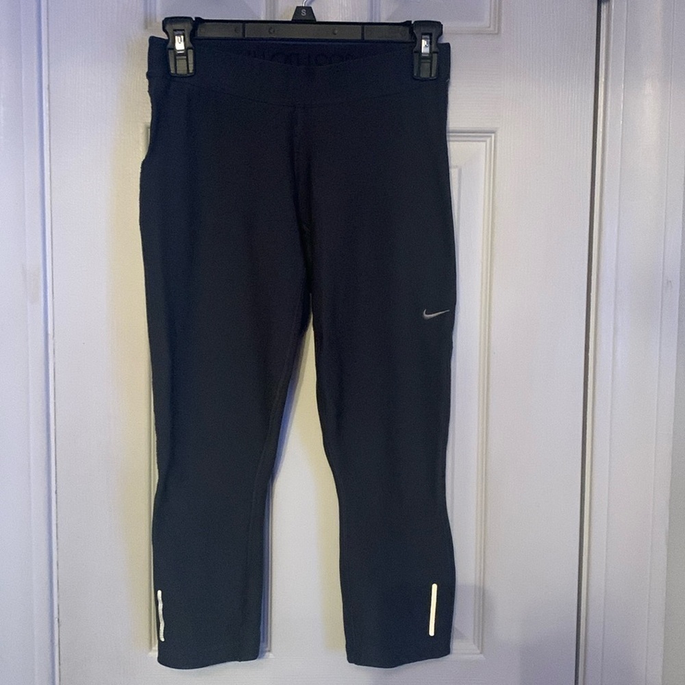 Nike Capri Dri-Fit "Just Do It' Athletic Leggings Size M